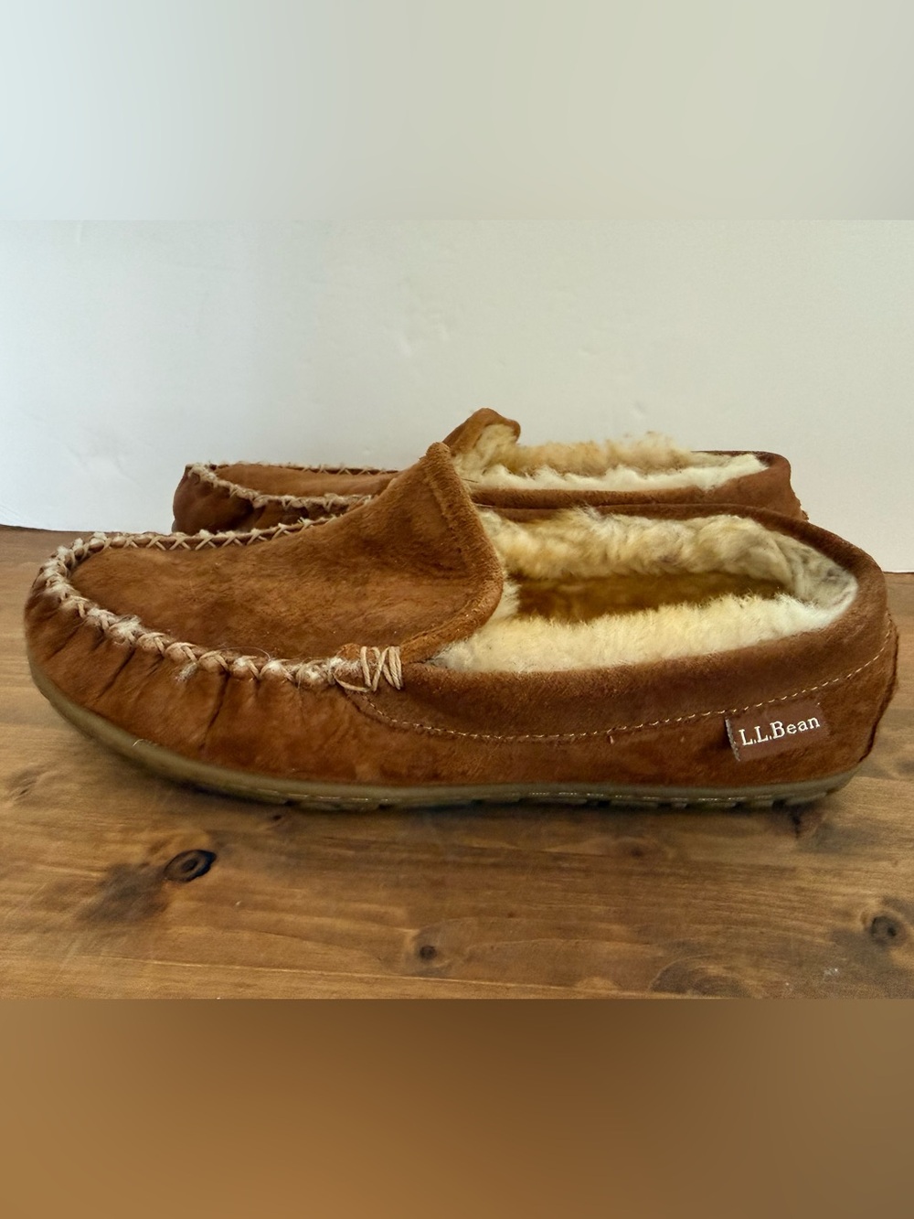 LL Bean Tan Moccasin Slippers Suede Leather Size 7 Medium